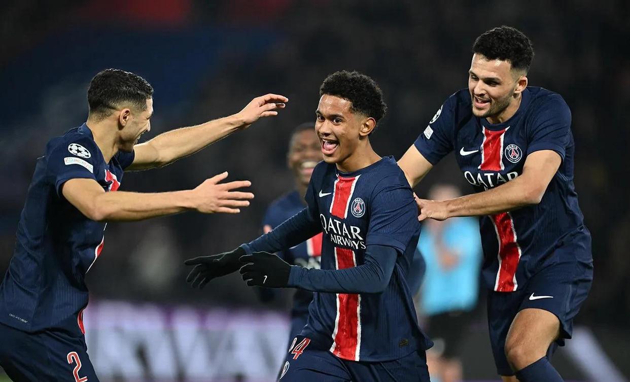 斯图加特客场告捷,成功逆转战局的原因